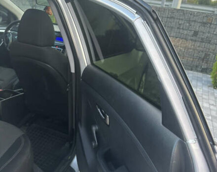 Серый Хендай i30, объемом двигателя 1.4 л и пробегом 246 тыс. км за 7200 $, фото 15 на Automoto.ua