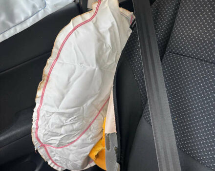 Хендай i30 2012 в Киеве на Automoto.ua Серый Хендай i30, объемом двигателя 1.58 л и пробегом 208 тыс. км за 3000 $, фото 9 на Automoto.ua