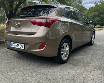 Сірий Хендай i30, об'ємом двигуна 1.4 л та пробігом 211 тис. км за 6500 $, фото 5 на Automoto.ua