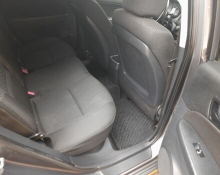 Сірий Хендай i30, об'ємом двигуна 1.6 л та пробігом 198 тис. км за 7500 $, фото 17 на Automoto.ua