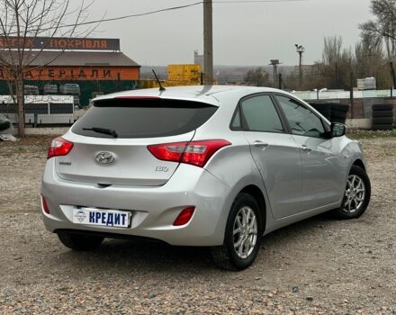 Серый Хендай i30, объемом двигателя 1.6 л и пробегом 192 тыс. км за 8400 $, фото 2 на Automoto.ua