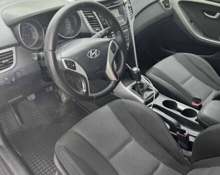 Сірий Хендай i30, об'ємом двигуна 1.4 л та пробігом 211 тис. км за 6500 $, фото 9 на Automoto.ua