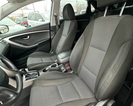 Серый Хендай i30, объемом двигателя 1.6 л и пробегом 192 тыс. км за 8400 $, фото 12 на Automoto.ua