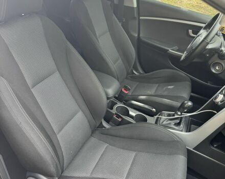 Сірий Хендай i30, об'ємом двигуна 1.4 л та пробігом 211 тис. км за 6500 $, фото 17 на Automoto.ua