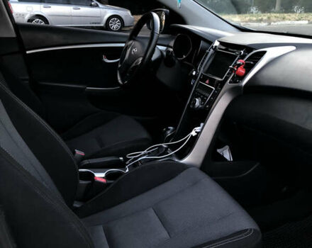 Серый Хендай i30, объемом двигателя 1.59 л и пробегом 202 тыс. км за 8500 $, фото 11 на Automoto.ua