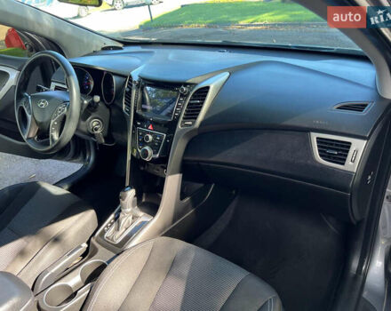 Сірий Хендай i30, об'ємом двигуна 1.6 л та пробігом 127 тис. км за 9400 $, фото 20 на Automoto.ua