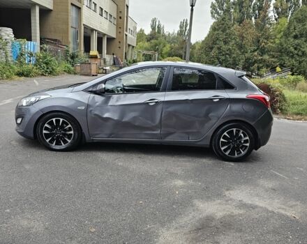 Серый Хендай i30, объемом двигателя 1.6 л и пробегом 150 тыс. км за 5200 $, фото 7 на Automoto.ua