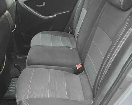 Серый Хендай i30, объемом двигателя 1.6 л и пробегом 150 тыс. км за 5200 $, фото 16 на Automoto.ua