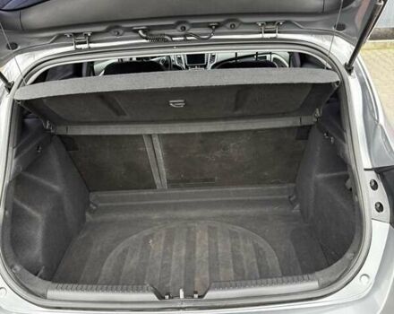 Серый Хендай i30, объемом двигателя 1.4 л и пробегом 214 тыс. км за 8500 $, фото 9 на Automoto.ua