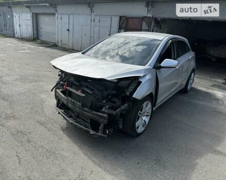 Сірий Хендай i30, об'ємом двигуна 1.4 л та пробігом 85 тис. км за 4300 $, фото 6 на Automoto.ua