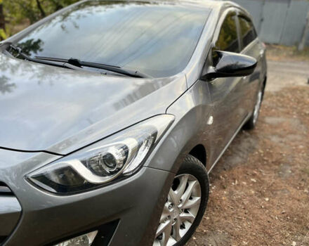 Серый Хендай i30, объемом двигателя 1.4 л и пробегом 120 тыс. км за 9900 $, фото 2 на Automoto.ua