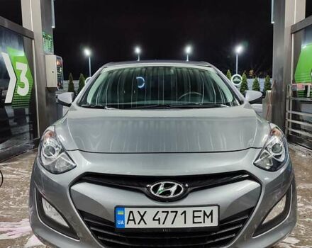 Серый Хендай i30, объемом двигателя 1.4 л и пробегом 82 тыс. км за 8400 $, фото 2 на Automoto.ua