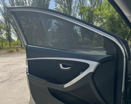 Сірий Хендай i30, об'ємом двигуна 1.4 л та пробігом 207 тис. км за 8500 $, фото 9 на Automoto.ua
