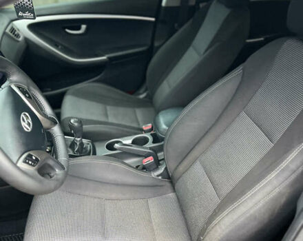 Серый Хендай i30, объемом двигателя 1.4 л и пробегом 120 тыс. км за 9900 $, фото 9 на Automoto.ua