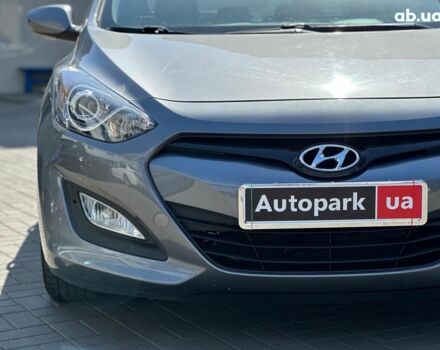 Сірий Хендай i30, об'ємом двигуна 1.4 л та пробігом 76 тис. км за 9940 $, фото 13 на Automoto.ua