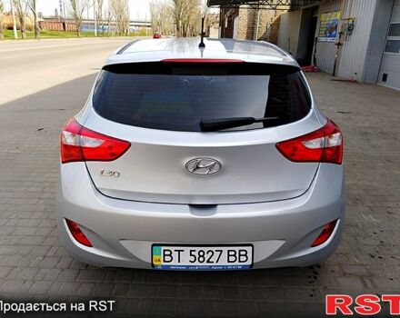 Хендай i30 2013 в Херсоне на Automoto.ua Серый Хендай i30, объемом двигателя 1.4 л и пробегом 86 тыс. км за 9500 $, фото 5 на Automoto.ua