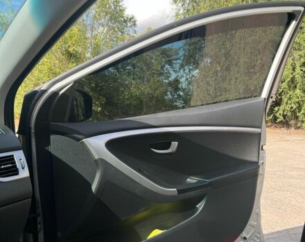 Сірий Хендай i30, об'ємом двигуна 1.4 л та пробігом 207 тис. км за 8500 $, фото 8 на Automoto.ua