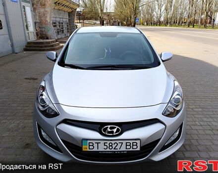 Хендай i30 2013 у Херсоні на Automoto.ua Сірий Хендай i30, об'ємом двигуна 1.4 л та пробігом 86 тис. км за 9500 $, фото 9 на Automoto.ua