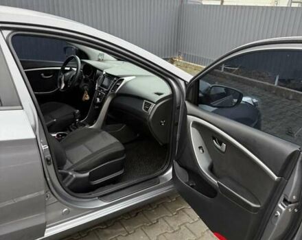 Серый Хендай i30, объемом двигателя 1.4 л и пробегом 214 тыс. км за 8500 $, фото 14 на Automoto.ua