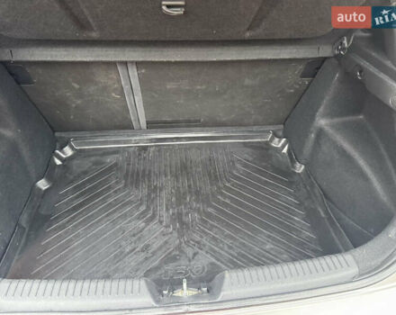 Серый Хендай i30, объемом двигателя 1.59 л и пробегом 133 тыс. км за 10500 $, фото 13 на Automoto.ua