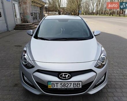 Серый Хендай i30, объемом двигателя 1.4 л и пробегом 86 тыс. км за 9500 $, фото 8 на Automoto.ua