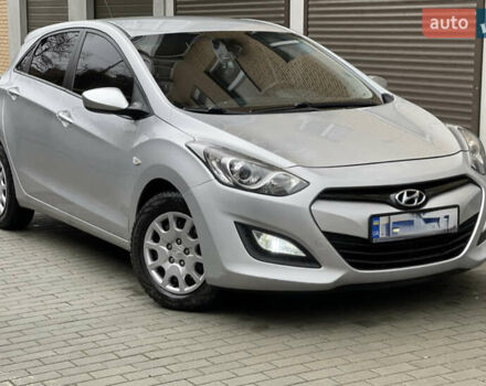 Серый Хендай i30, объемом двигателя 1.59 л и пробегом 133 тыс. км за 10500 $, фото 2 на Automoto.ua