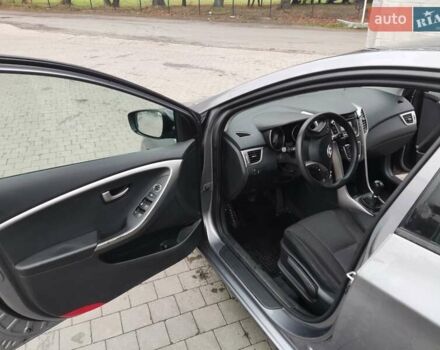 Серый Хендай i30, объемом двигателя 1.4 л и пробегом 77 тыс. км за 9100 $, фото 9 на Automoto.ua