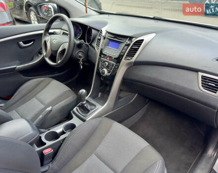Хендай i30 2014 в Киеве на Automoto.ua Серый Хендай i30, объемом двигателя 1.4 л и пробегом 203 тыс. км за 7900 $, фото 10 на Automoto.ua