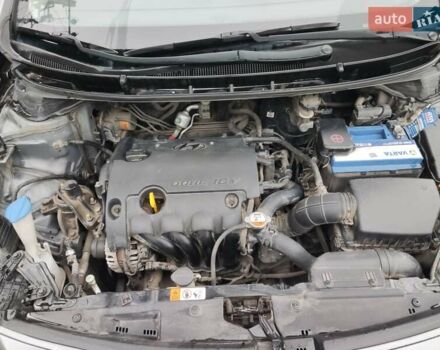 Серый Хендай i30, объемом двигателя 1.4 л и пробегом 77 тыс. км за 9100 $, фото 15 на Automoto.ua