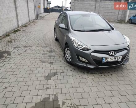 Серый Хендай i30, объемом двигателя 1.4 л и пробегом 77 тыс. км за 9100 $, фото 3 на Automoto.ua