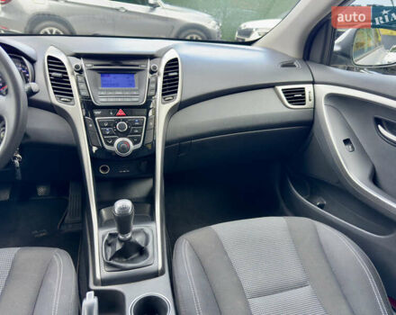 Хендай i30 2014 в Киеве на Automoto.ua Серый Хендай i30, объемом двигателя 1.4 л и пробегом 203 тыс. км за 7900 $, фото 14 на Automoto.ua