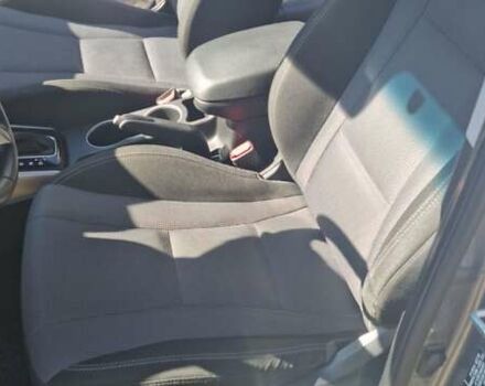 Сірий Хендай i30, об'ємом двигуна 1.6 л та пробігом 160 тис. км за 12500 $, фото 14 на Automoto.ua