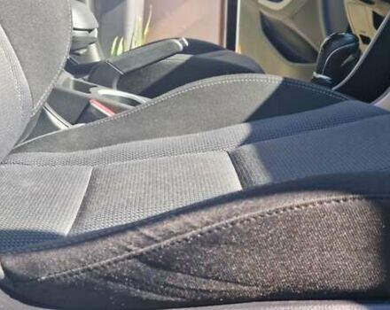 Сірий Хендай i30, об'ємом двигуна 1.6 л та пробігом 160 тис. км за 12500 $, фото 31 на Automoto.ua