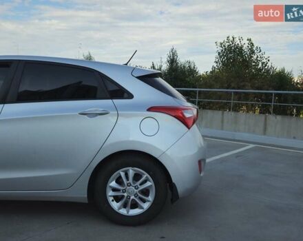 Серый Хендай i30, объемом двигателя 1.59 л и пробегом 83 тыс. км за 13500 $, фото 8 на Automoto.ua