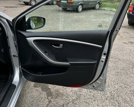 Серый Хендай i30, объемом двигателя 1.37 л и пробегом 130 тыс. км за 8800 $, фото 38 на Automoto.ua