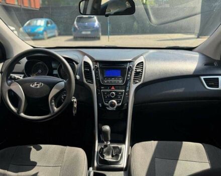 Серый Хендай i30, объемом двигателя 1.4 л и пробегом 124 тыс. км за 9700 $, фото 10 на Automoto.ua