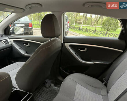 Серый Хендай i30, объемом двигателя 1.37 л и пробегом 130 тыс. км за 8800 $, фото 22 на Automoto.ua