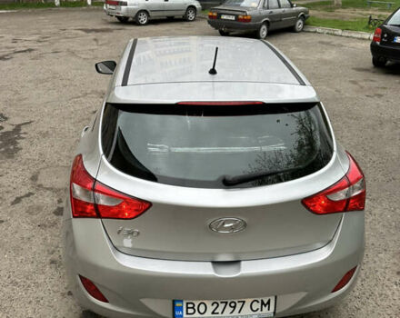 Серый Хендай i30, объемом двигателя 1.37 л и пробегом 130 тыс. км за 8800 $, фото 5 на Automoto.ua
