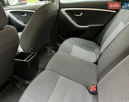 Серый Хендай i30, объемом двигателя 1.37 л и пробегом 130 тыс. км за 8800 $, фото 21 на Automoto.ua