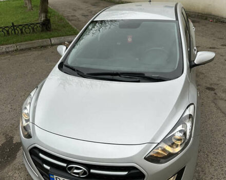 Серый Хендай i30, объемом двигателя 1.37 л и пробегом 130 тыс. км за 8800 $, фото 13 на Automoto.ua