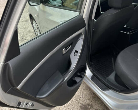 Серый Хендай i30, объемом двигателя 1.37 л и пробегом 130 тыс. км за 8800 $, фото 36 на Automoto.ua