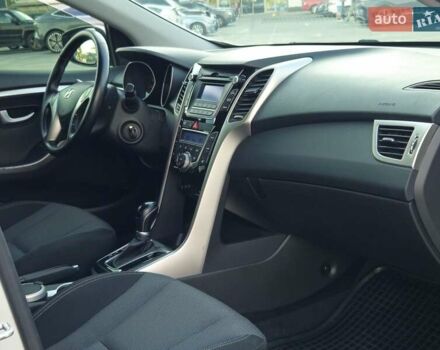 Серый Хендай i30, объемом двигателя 1.59 л и пробегом 83 тыс. км за 13500 $, фото 31 на Automoto.ua