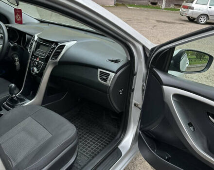 Серый Хендай i30, объемом двигателя 1.37 л и пробегом 130 тыс. км за 8800 $, фото 40 на Automoto.ua