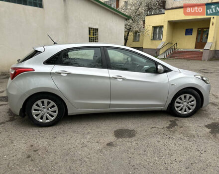 Серый Хендай i30, объемом двигателя 1.37 л и пробегом 130 тыс. км за 8800 $, фото 14 на Automoto.ua