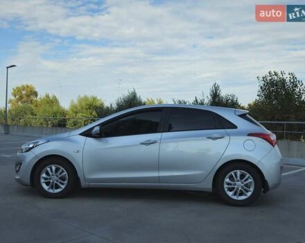 Серый Хендай i30, объемом двигателя 1.59 л и пробегом 83 тыс. км за 13500 $, фото 5 на Automoto.ua