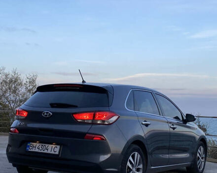 Серый Хендай i30, объемом двигателя 1.59 л и пробегом 27 тыс. км за 15900 $, фото 5 на Automoto.ua