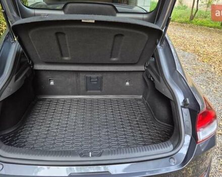 Серый Хендай i30, объемом двигателя 1.35 л и пробегом 124 тыс. км за 14500 $, фото 9 на Automoto.ua