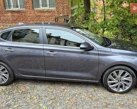 Серый Хендай i30, объемом двигателя 1.35 л и пробегом 124 тыс. км за 14500 $, фото 8 на Automoto.ua