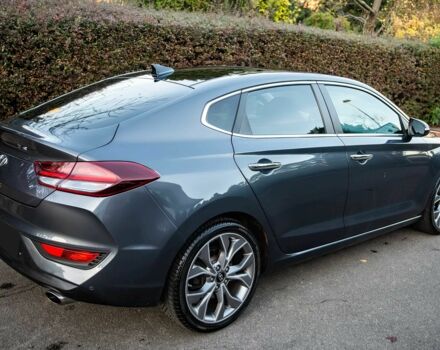 Серый Хендай i30, объемом двигателя 1.4 л и пробегом 30 тыс. км за 5599 $, фото 4 на Automoto.ua