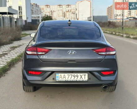 Сірий Хендай i30, об'ємом двигуна 1.35 л та пробігом 71 тис. км за 17000 $, фото 3 на Automoto.ua